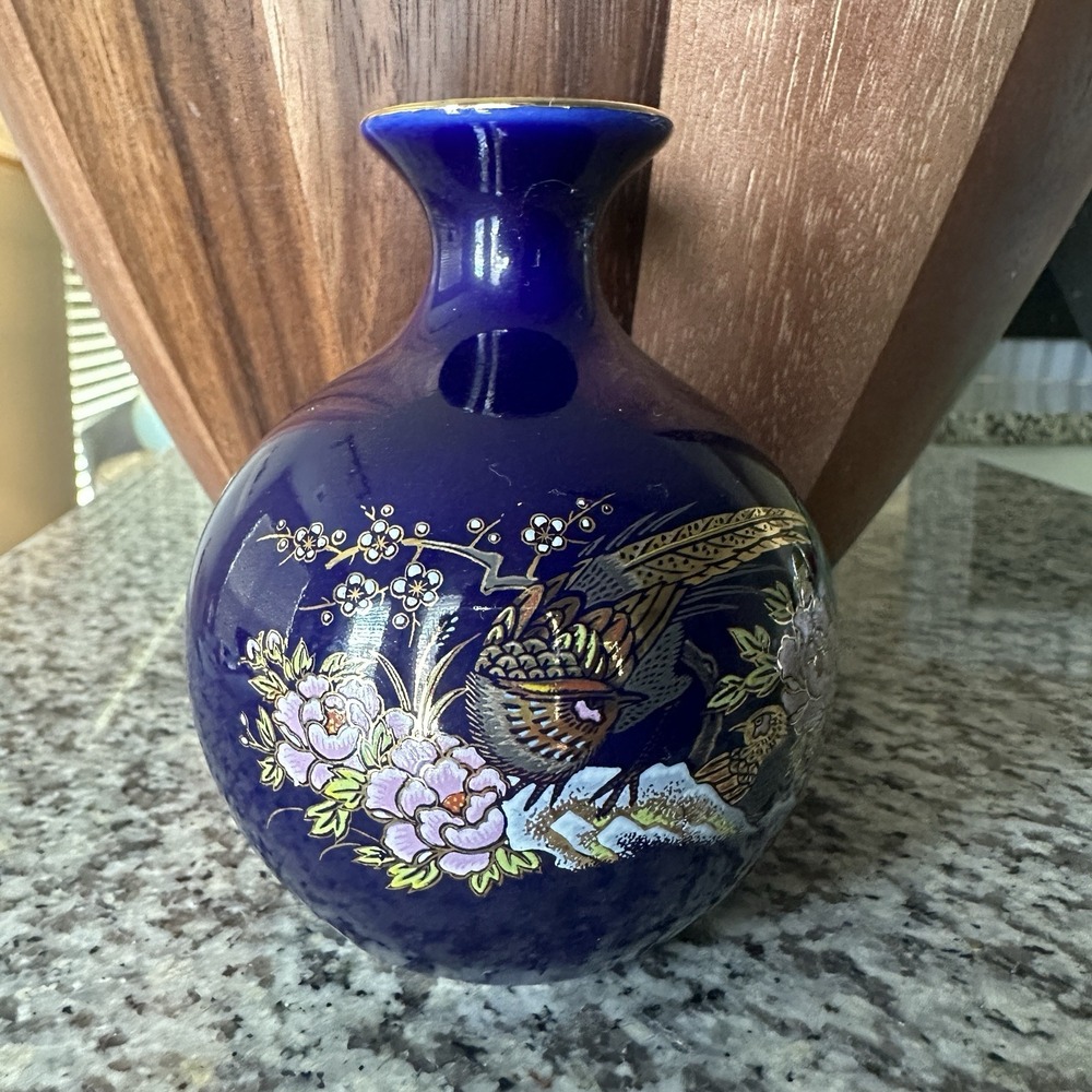VTG Kutani Vase 4.5‎ Inch Cobalt Blue Porcelain Japan Gold Bird Blooming Flowers